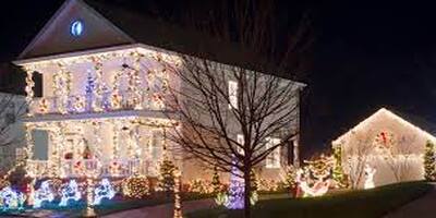 THINGS TO DO WITH YOUR CHRISTMAS LIGHTS IN THE OFF SEASON